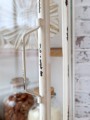 szklana-szafka-kuchenna-ścienna-gablotka-półka-wisząca-do-kuchni-shabby-chic-antique-polska-sklep-designbywomen.jpg